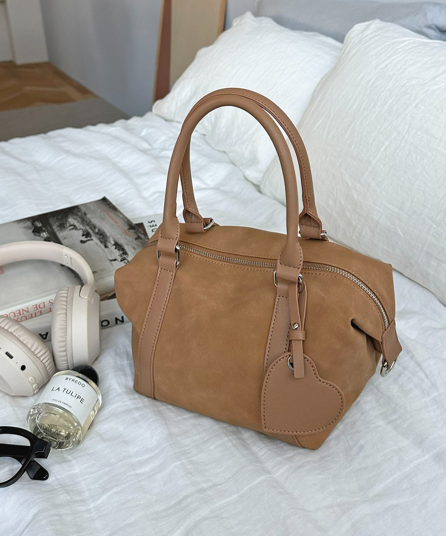 Discoat｜ミラーチャーム付ソフトミニボストンバッグ | Rakuten