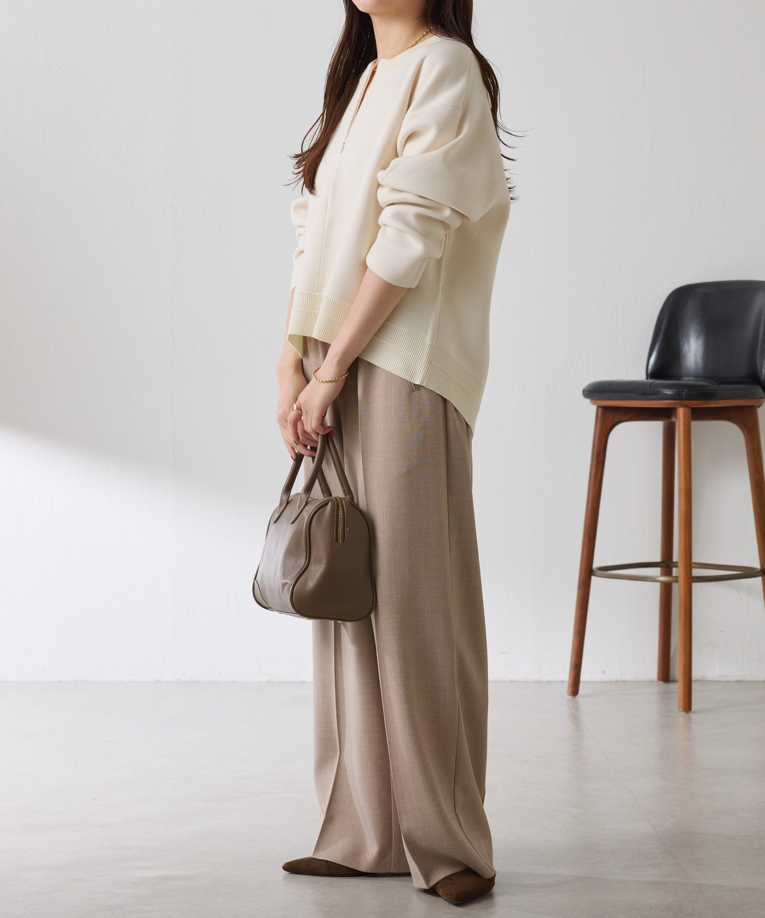 COLLAGE GALLARDAGALANTE｜スウェットライクラウンドヘムニット