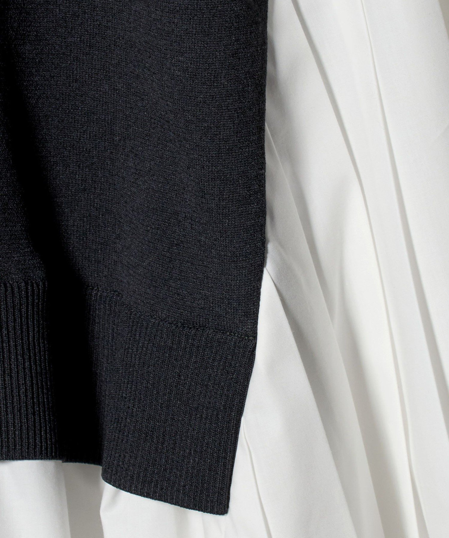 UNITED ARROWS｜プリーツ コンビ ニット ブラウス -ウォッシャブル