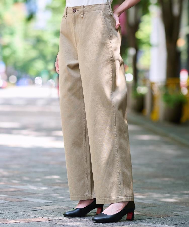 DRESSTERIOR｜【CLASSY.12月号掲載】ヴィンテージワイドチノパンツ