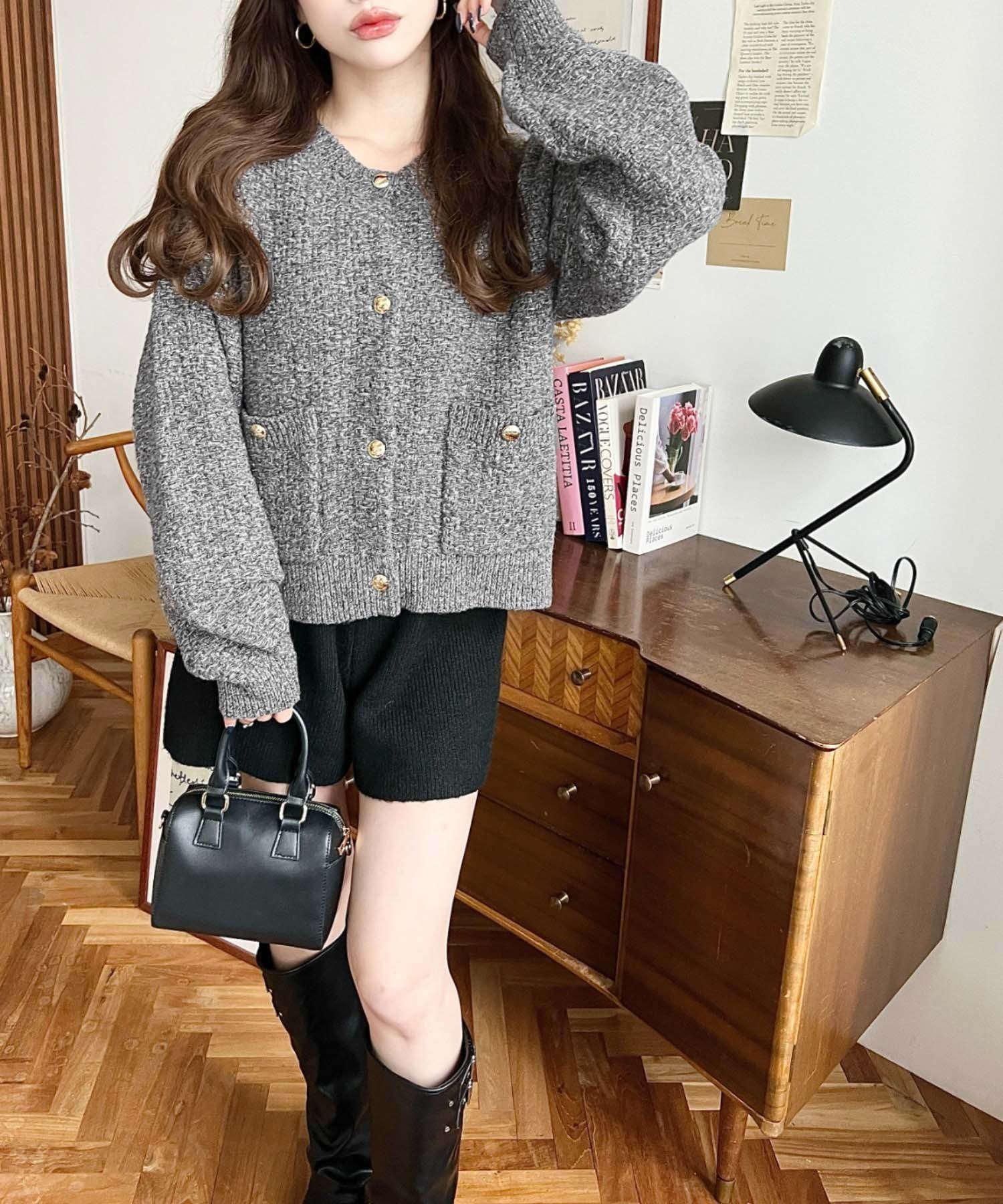 moment+｜Wポケット金ボタンツイードライクニットカーディガン