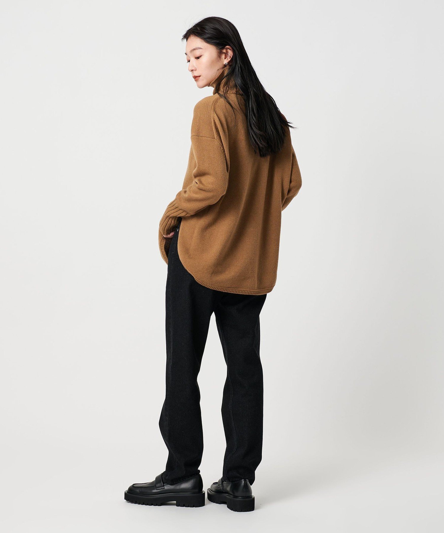 新品MARW UNITED ARROWSルーズ タートルネック ニット　モカ MARW UNITED ARROWS＞ルーズ タートルネック ニット