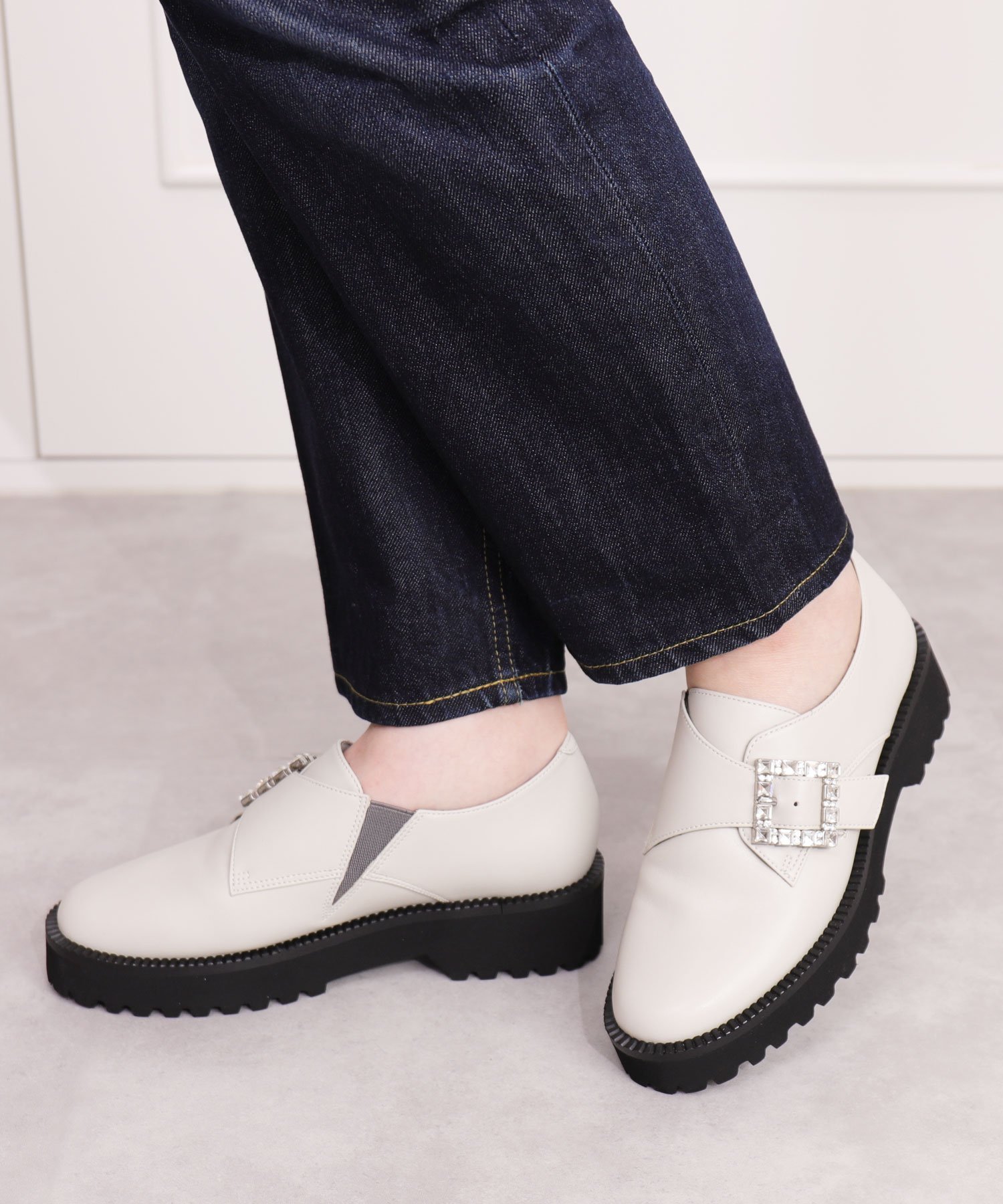 artemis by DIANA｜厚底ビジューバックルローファー | Rakuten Fashion