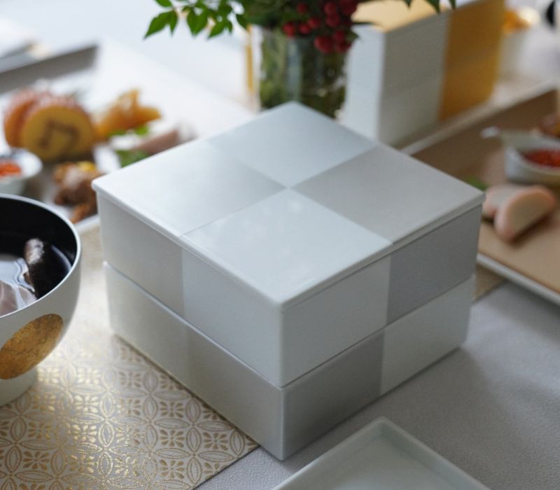 楽天市場】波佐見焼 金彩・銀彩 市松角二段重 : せともの屋みさ伝