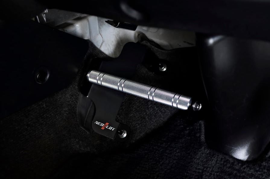 楽天市場】NEOPLOT/ネオプロト フットレストバーNEO 200系ハイエース