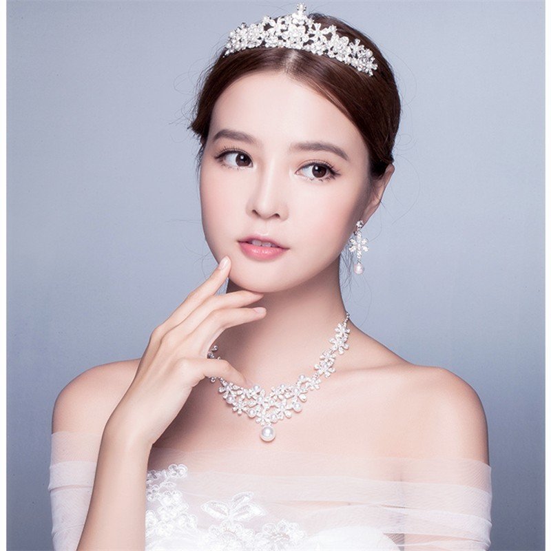 楽天市場】ティアラ ネックレス イヤリング 3点 セットウェディング