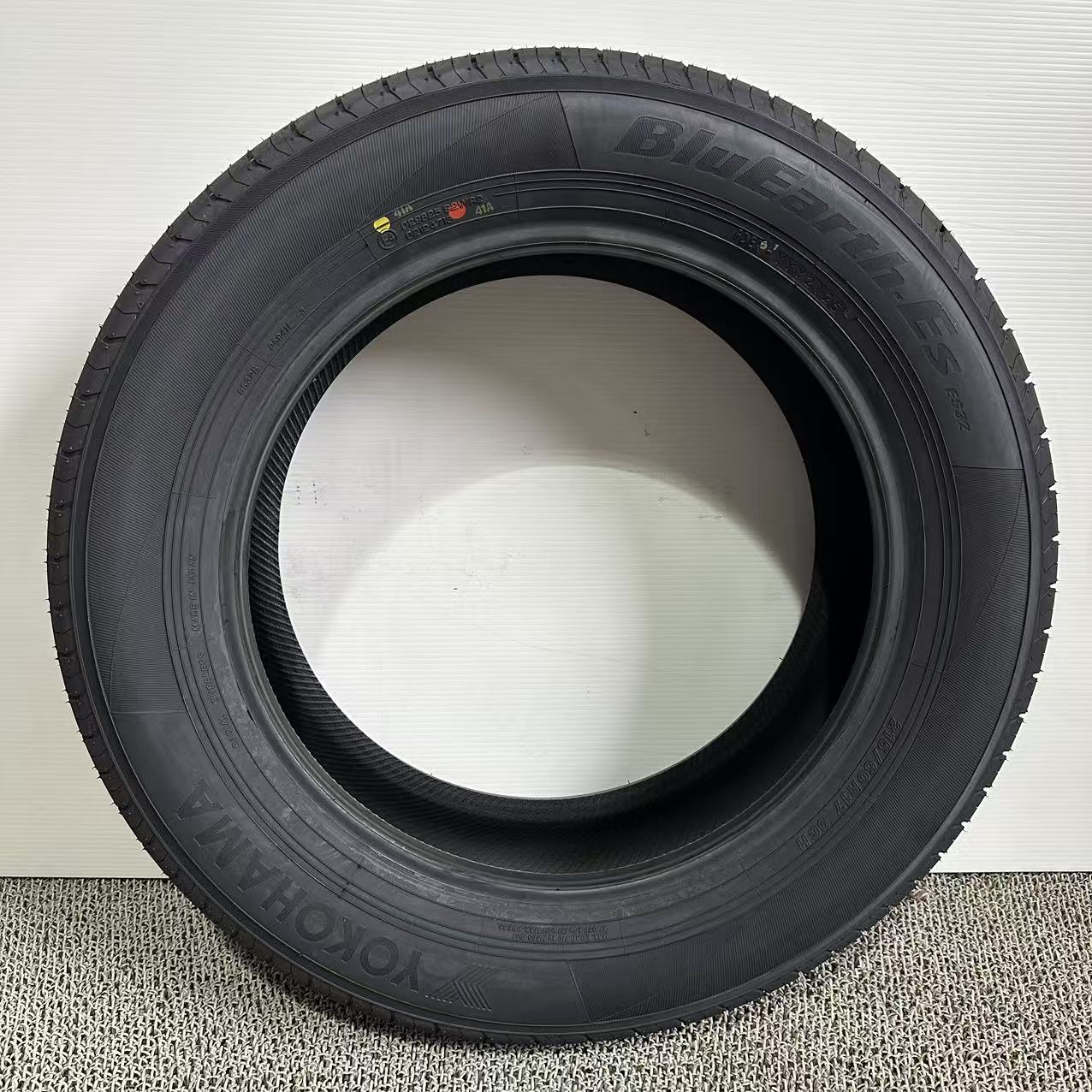 楽天市場】215/60R17 96H 夏 4本 2025年製 YOKOHAMA BluEarth-Es ES32