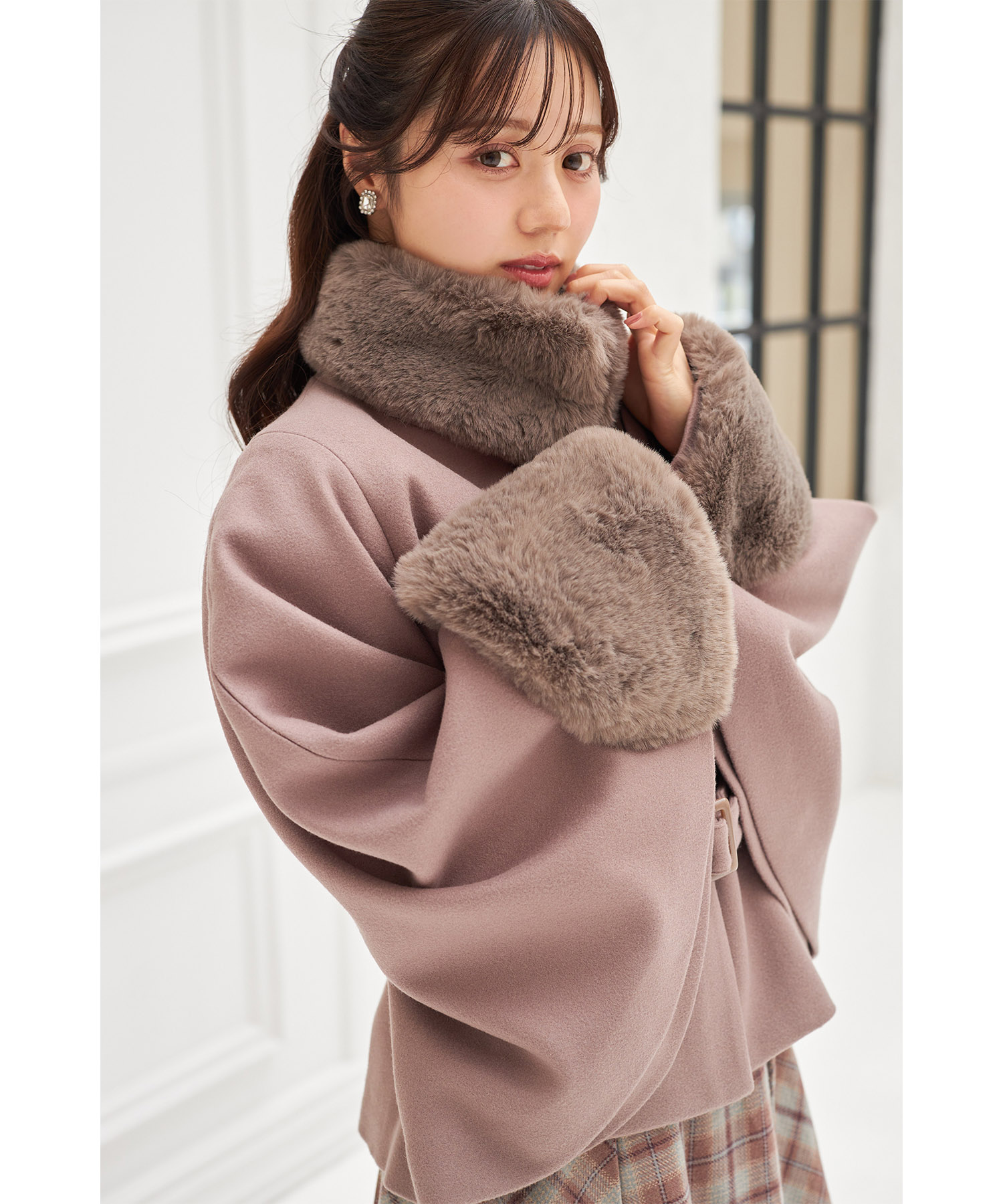 楽天市場】2WAYファー＆ベルト付きケープライクコート【sandina