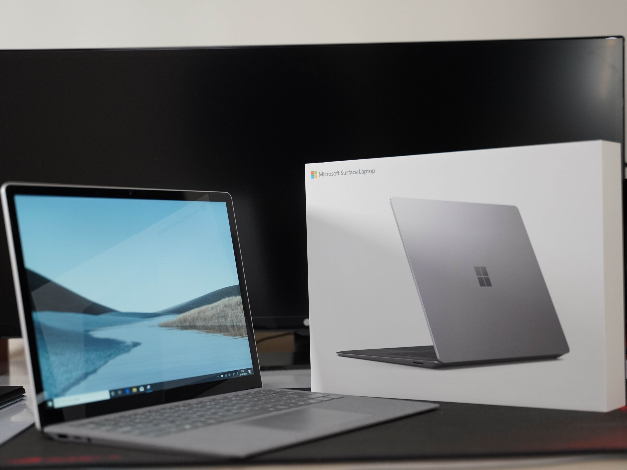 Surface Laptop 3 13.5型 Core i5-1035G7レビュー！アルカンターラ