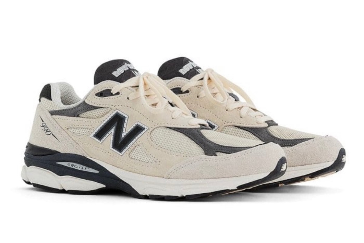 New Balance 990v1 & 990v3 Made in USA “Moonbeam” by Teddy Santisが