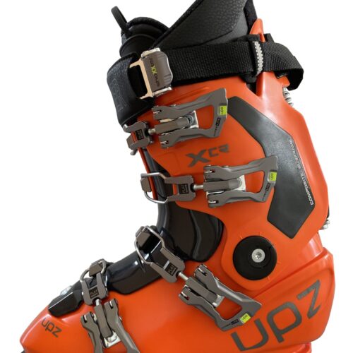 UPZ AT8 2025 (Black) – UPZ Boots