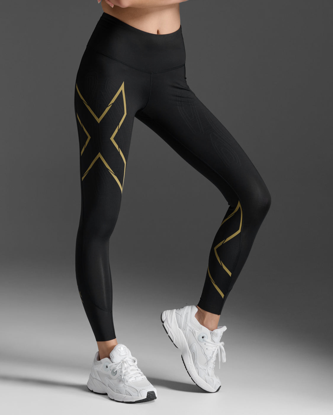 Women's Running Leggings | Light Speed | Black/Gold – 2XU US