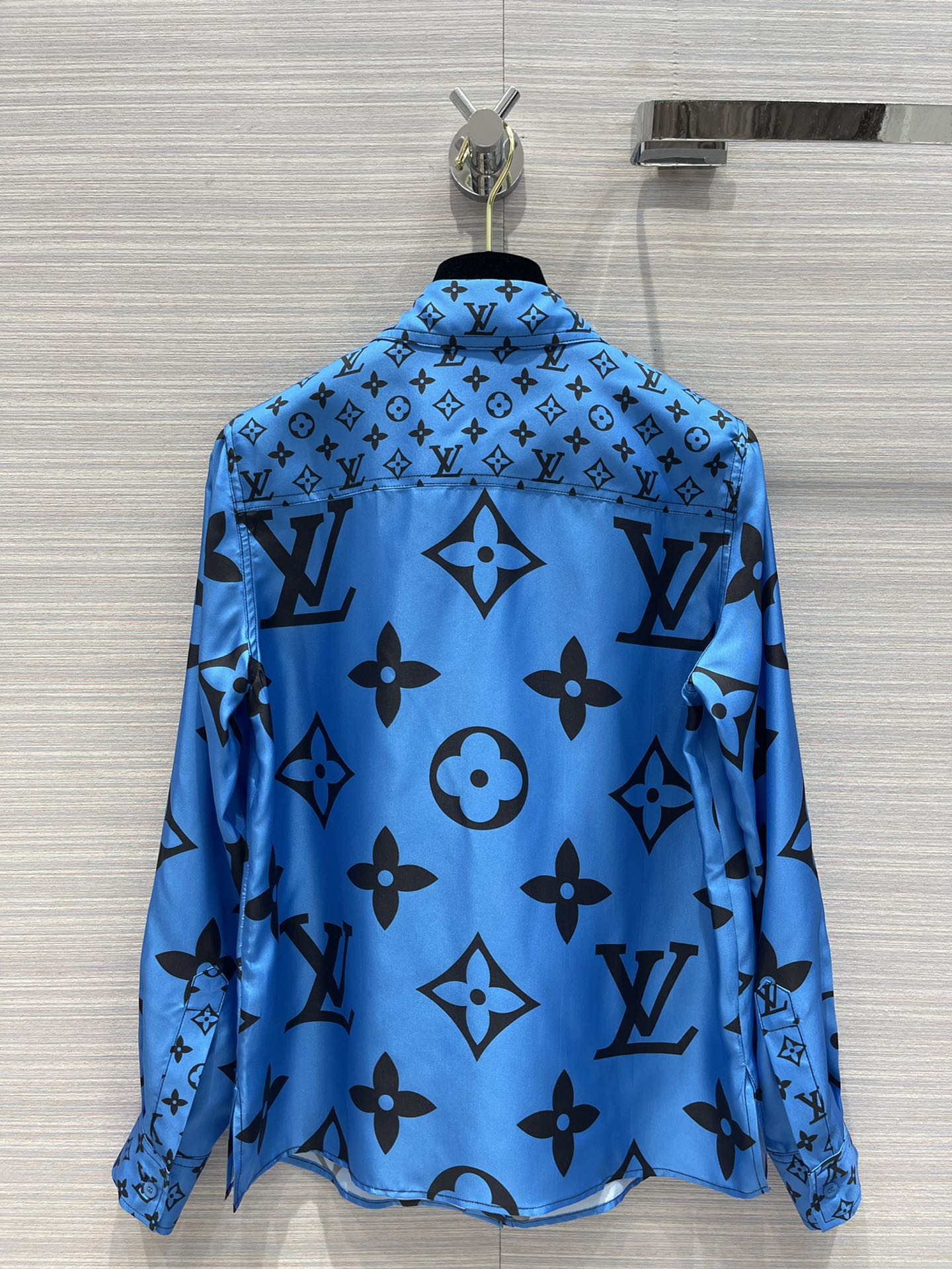 日本国内最高級ブランド販売店のブランド通販専門店 / ルイヴィトン服