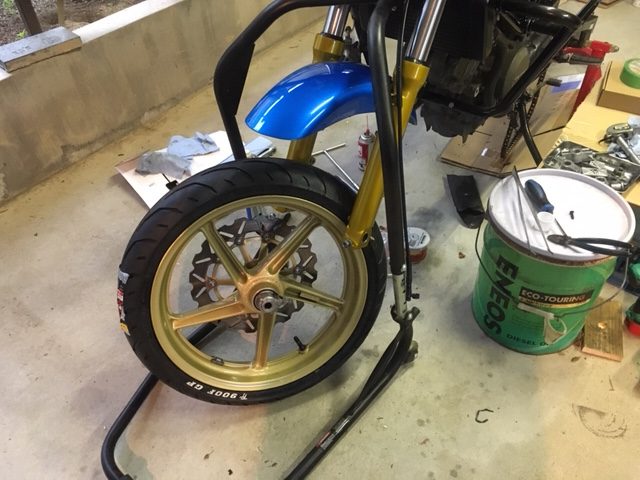 VTR250のタイヤ交換を自分でやってみた | 移り気DIY