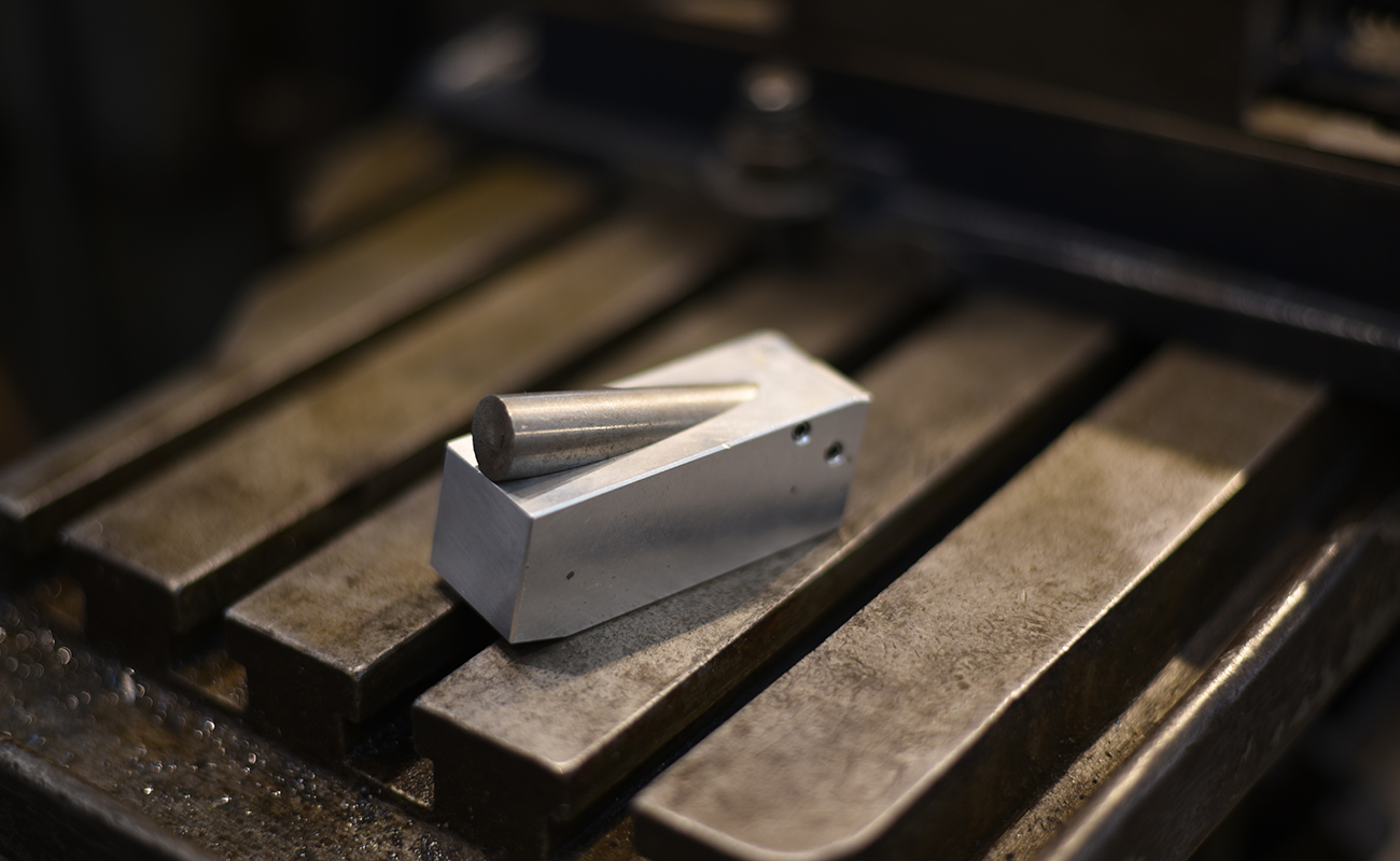 ハンドメイドロードバイク「70next」の製作風景① - VIGORE -道具