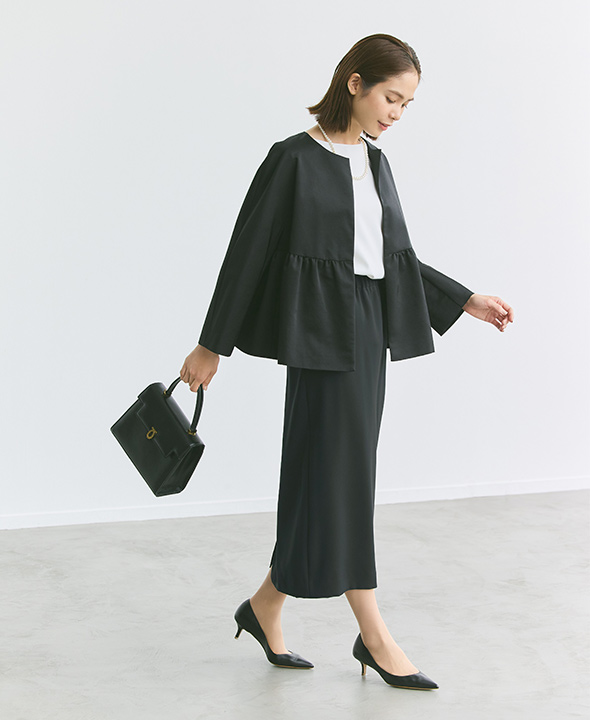 きちんともお洒落も叶える大人の味方！「サキ」のブラックフォーマルに