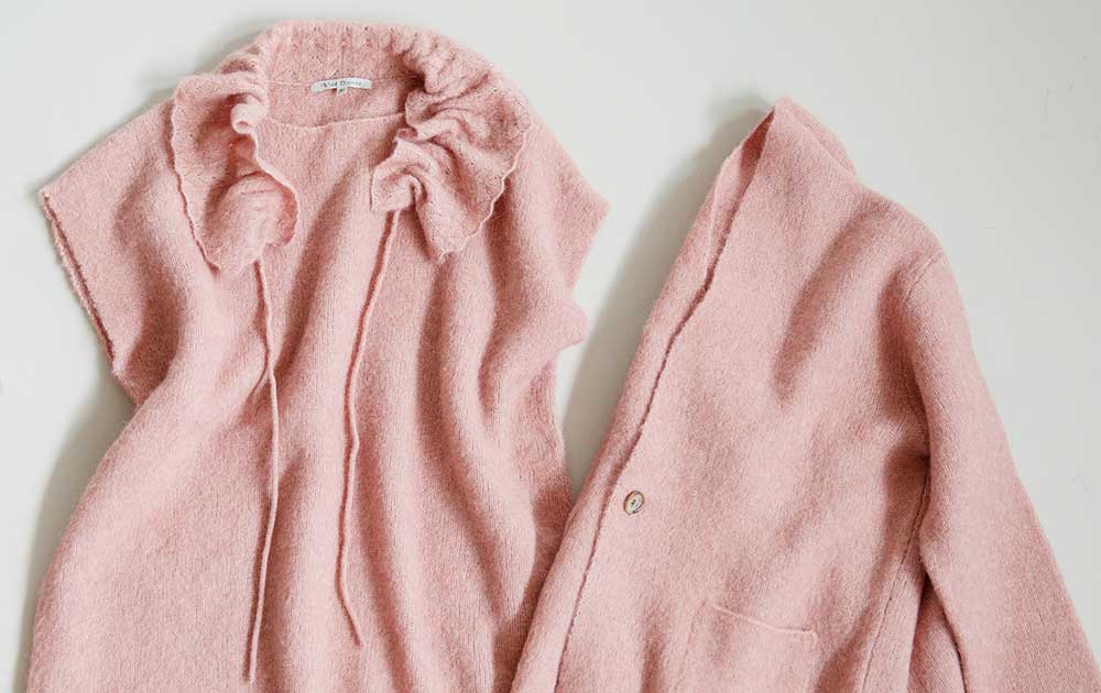 空気のように軽く、あたたかい。アルパカ×ウールのニット。 | NEWS