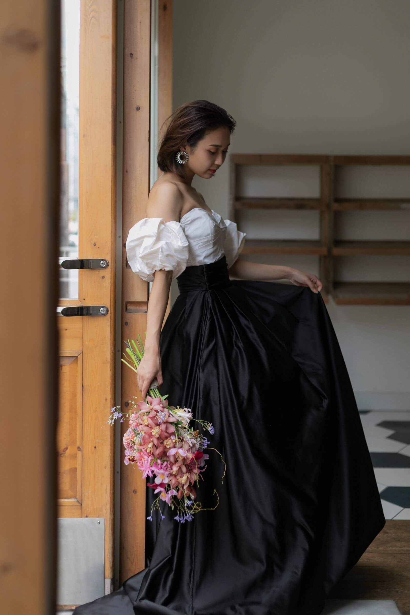 Francesca Miranda(フランチェスカミランダ)のバイカラードレスで洗練