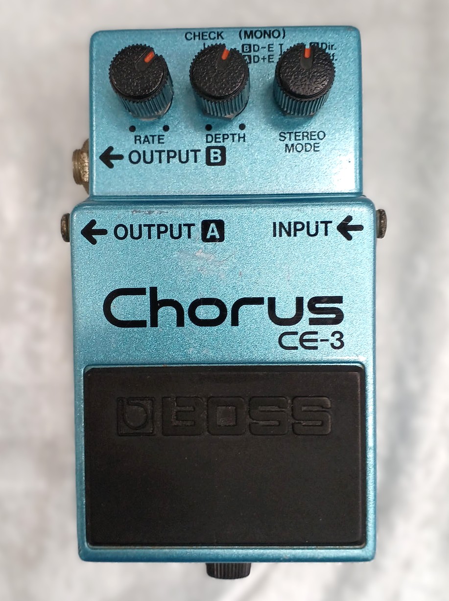 BOSS CE-3 評価完全ガイド｜伝説のアナログコーラスペダルの音色・価値