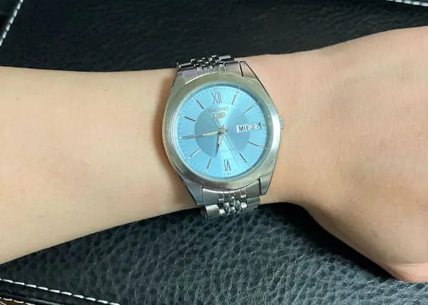 セイコー5 7S26-0420（アイスブルー文字盤）のレビュー!着用感や