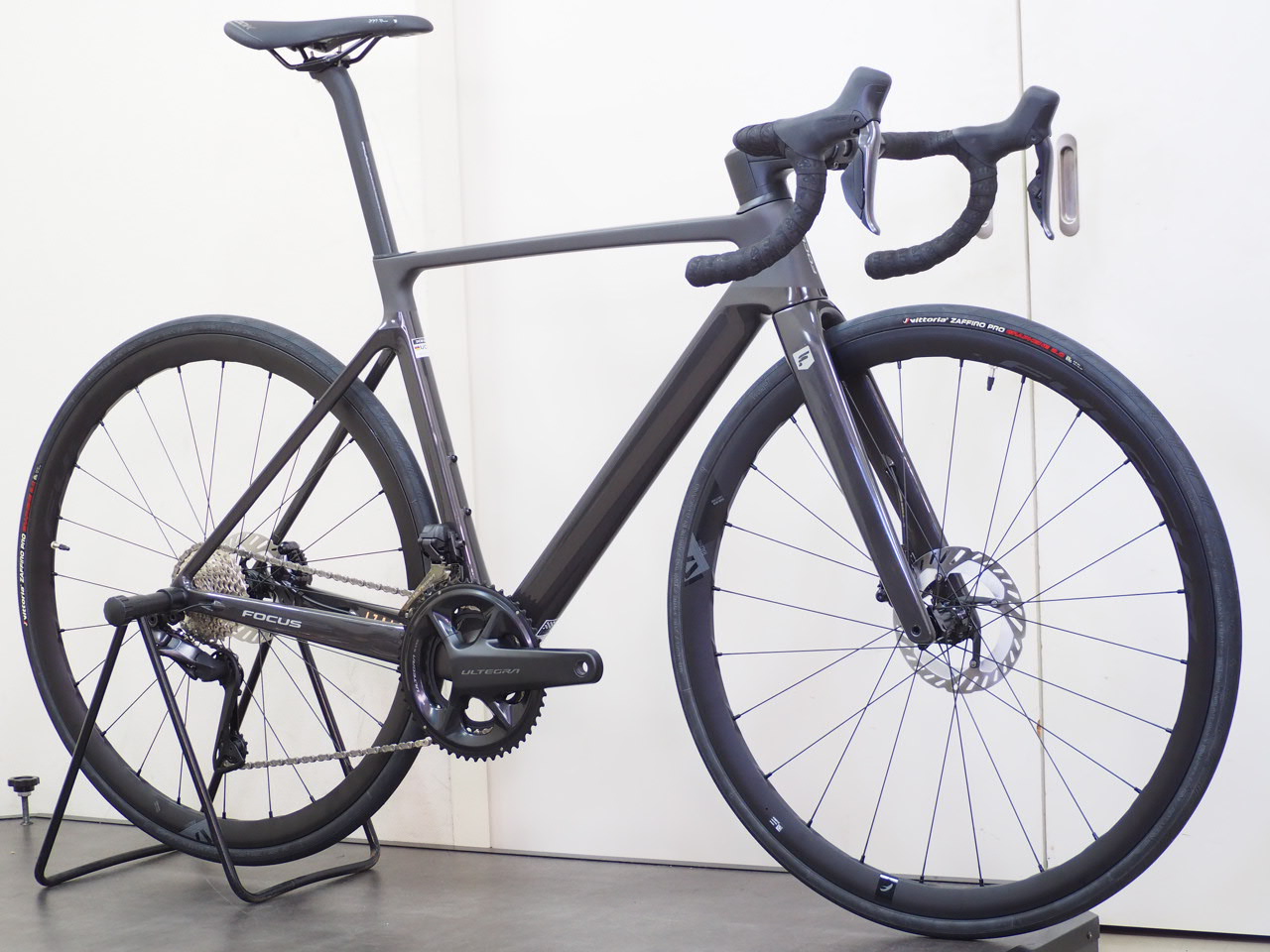 FOCUS(フォーカス)|2025 サイクルショップカンザキ吹田店 ロードバイク