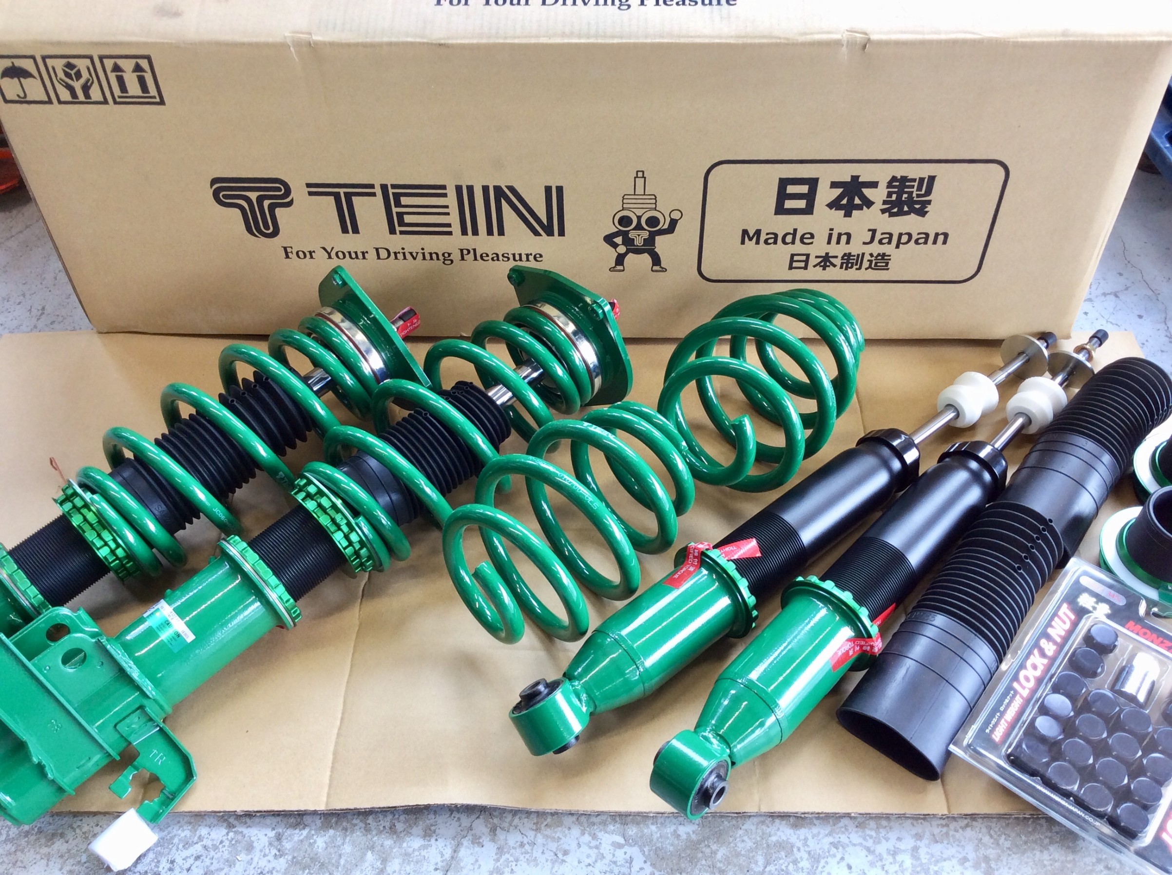 セレナ e-POWER 車高調取り付けます！ | 日産 セレナe-POWER