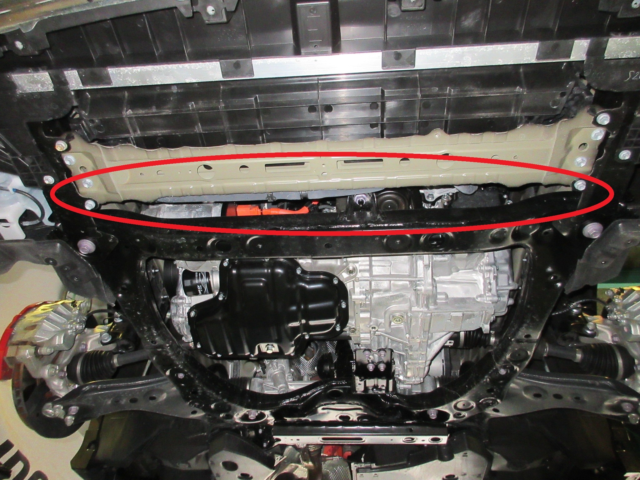 走行性能向上を目指してTRDパフォーマンスダンパーを取り付け | トヨタ