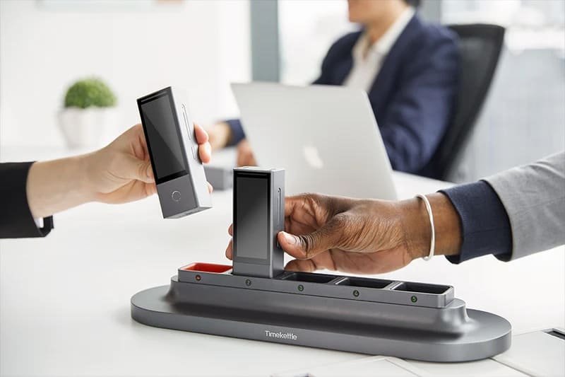 最大20人の同時通訳を可能にする多言語AIハブ - Timekettle X1 翻訳機