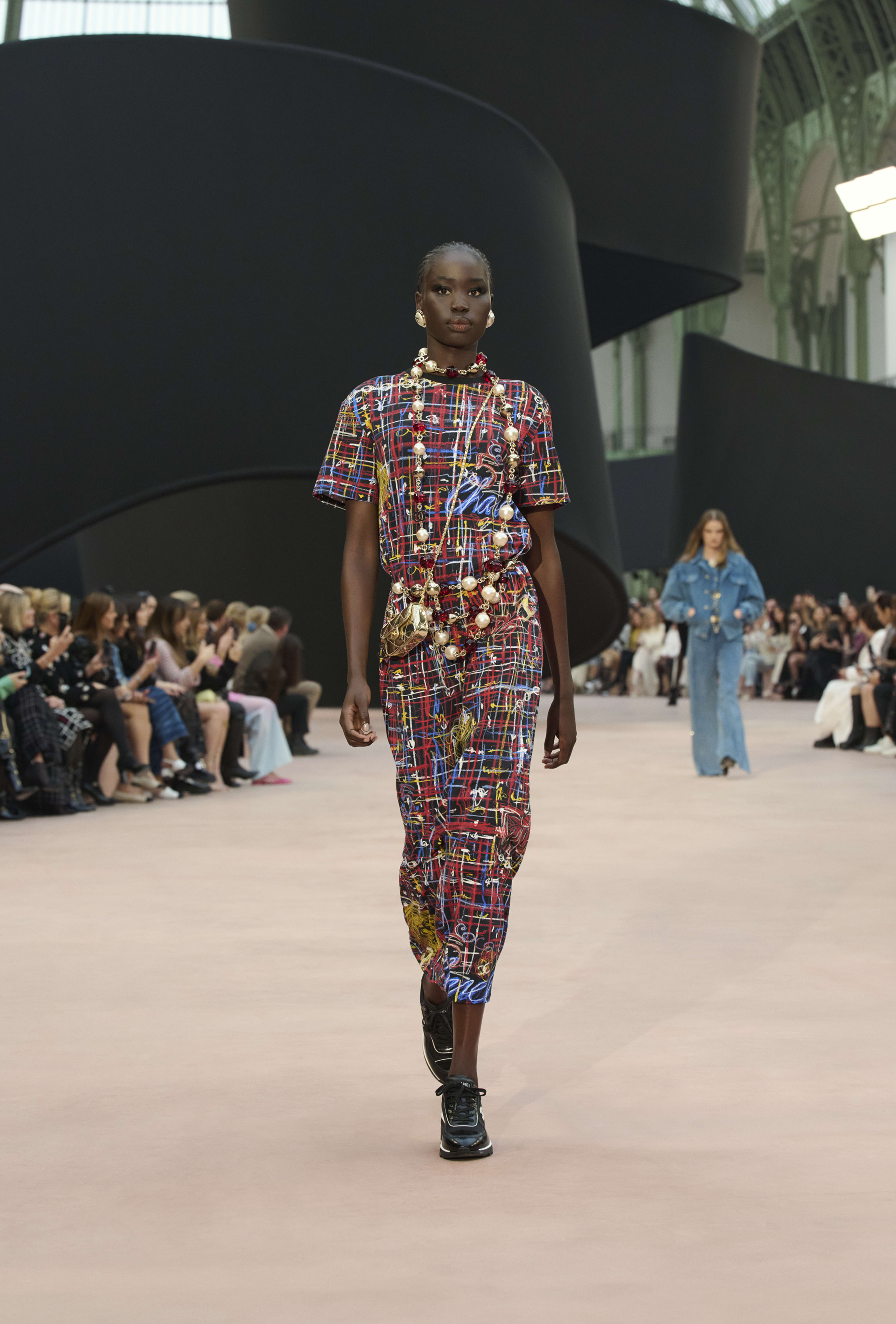 Sneakers - Mixed fibers, shiny calfskin & suede calfskin, black