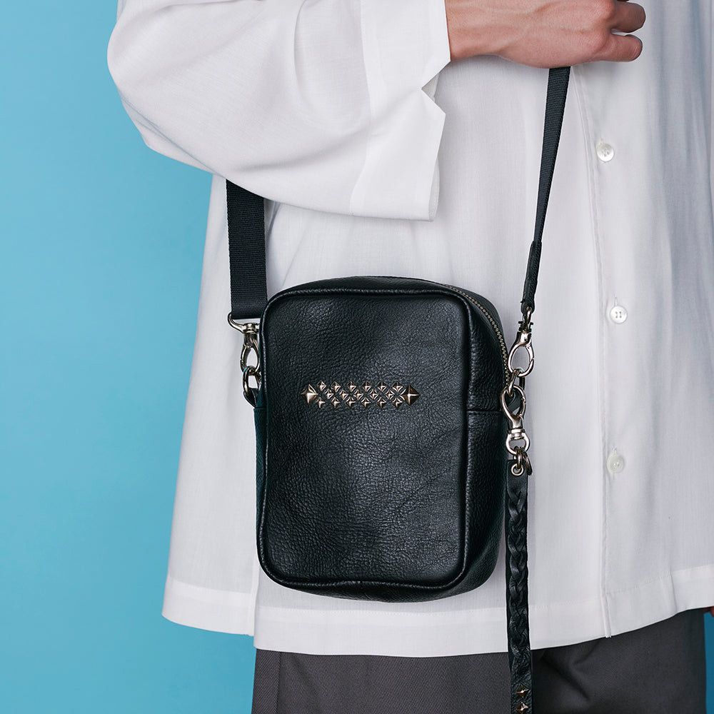 CALEE - STUDS LEATHER SHOULDER POUCH ＜TYPE A＞ / スタッズ