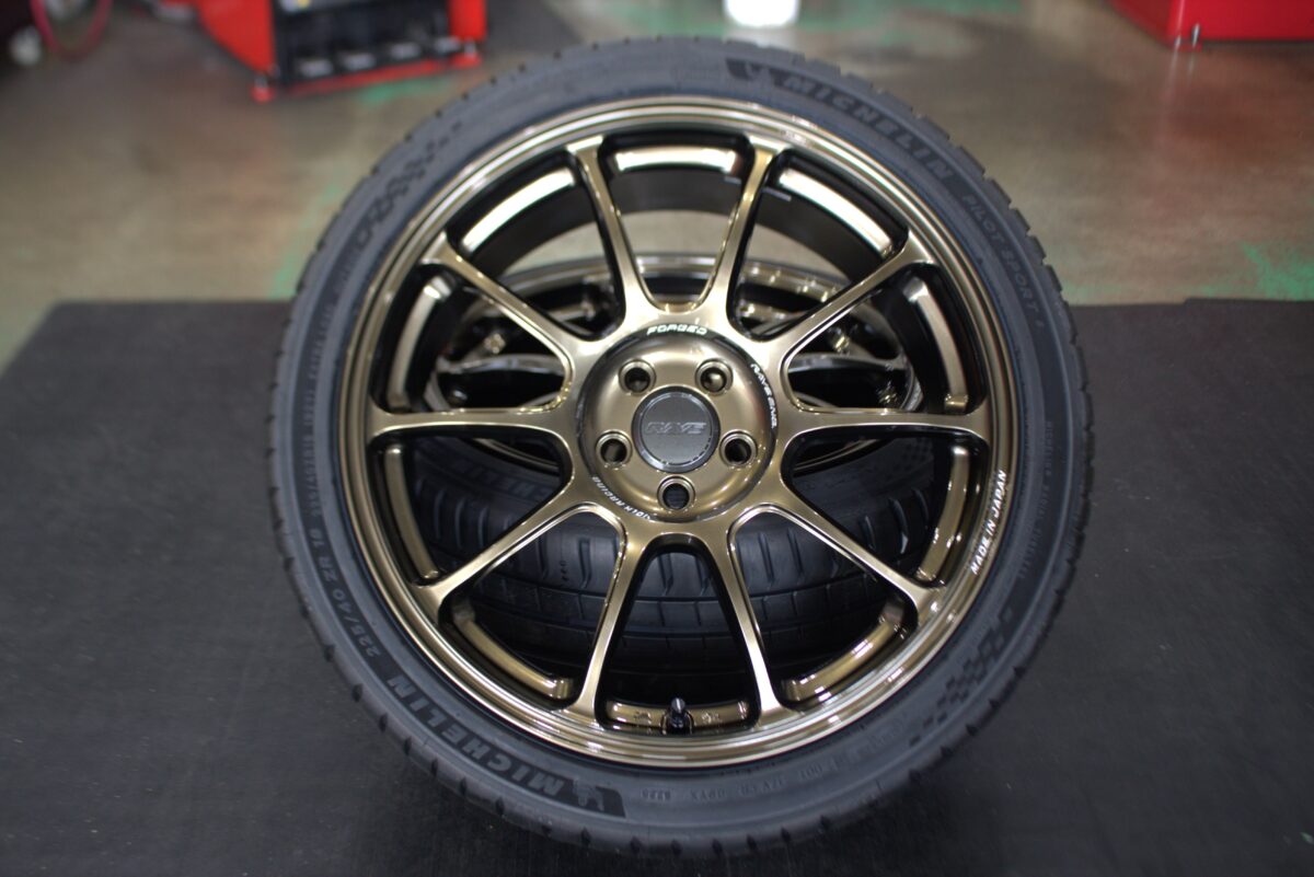 GR86 ZN8】レイズ鍛造ホイールZE40のシャイニングブロンズメタリック