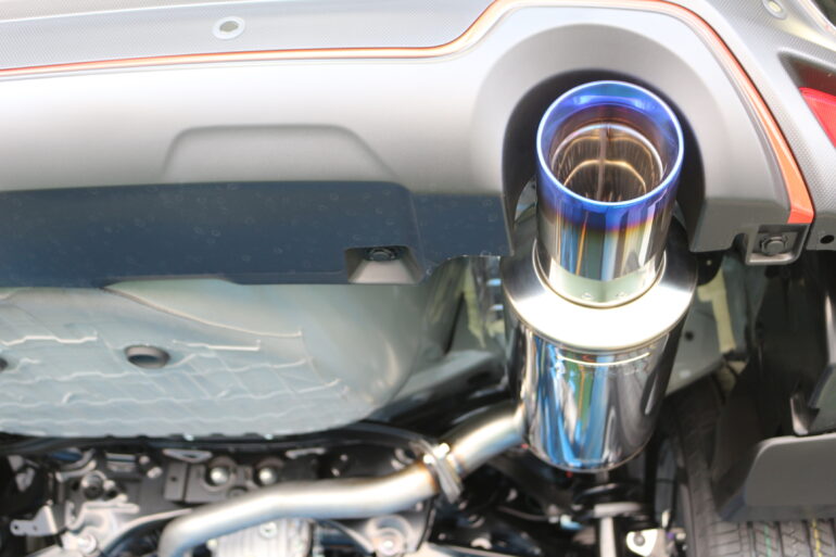 SK9フォレスター】マフラーカスタム！！ガナドールのチタンカラーで