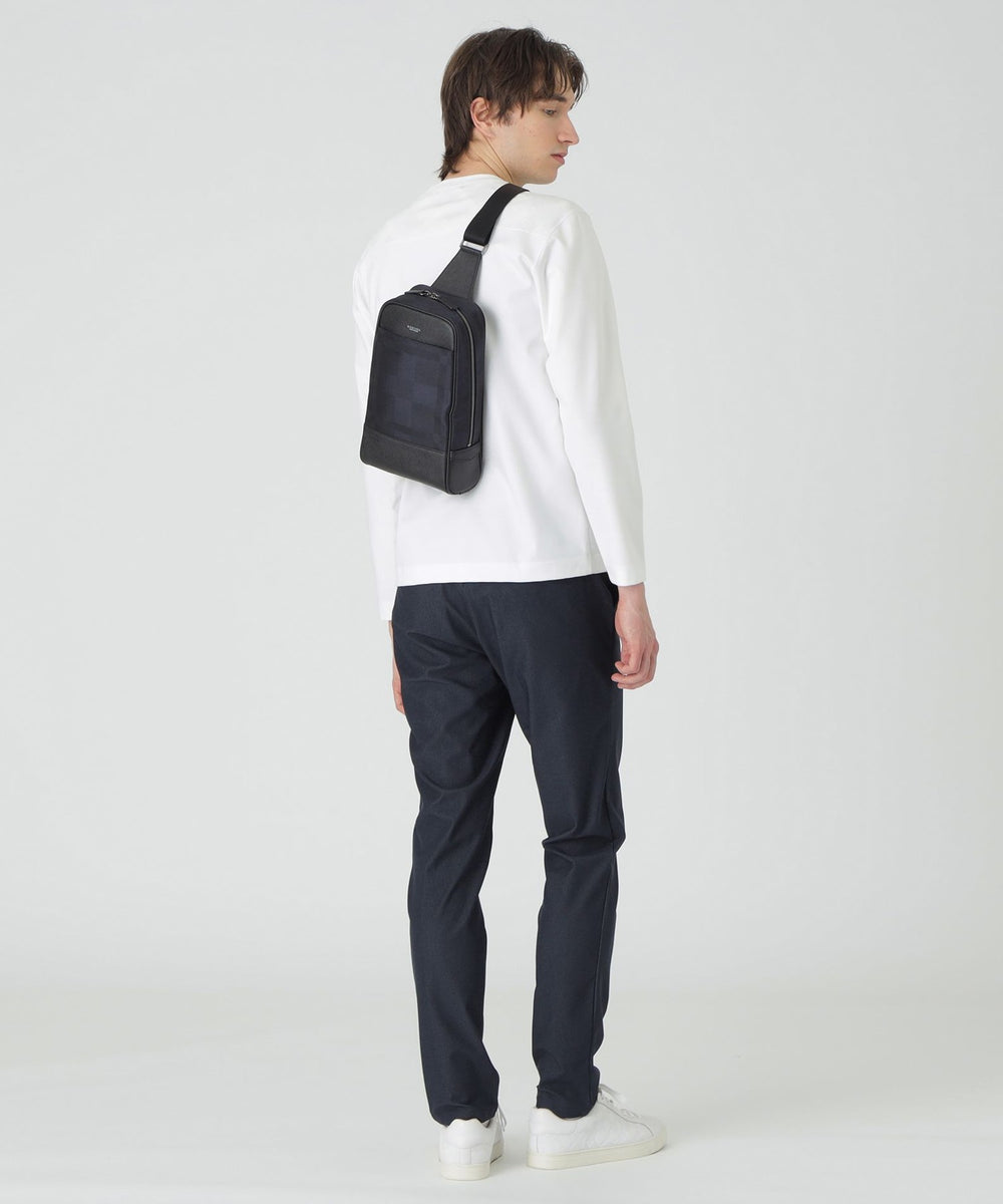 シャドークレストブリッジチェックボディバッグ（バッグ）｜BLACK