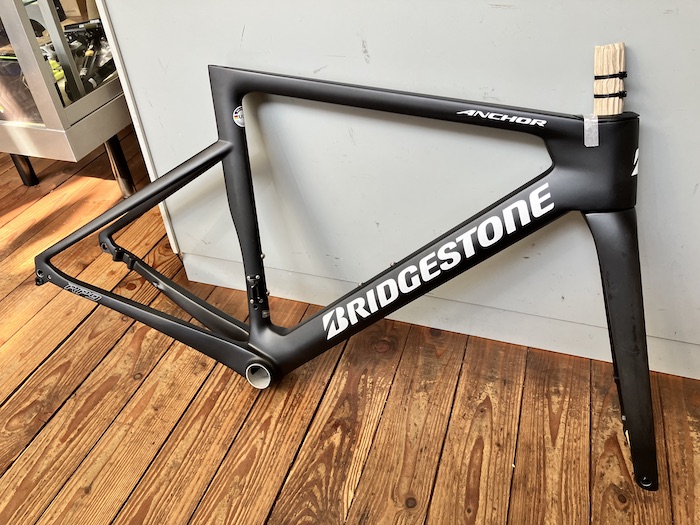 ブリヂストンアンカー 『 RP9 フレームセット 』 ＆ トップストーン