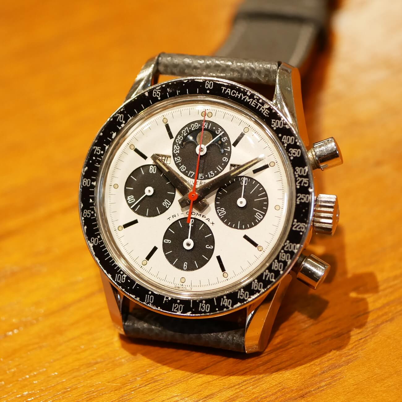 mo2429 | UNIVERSAL | CARESE [ケアーズ] – アンティークウォッチ専門