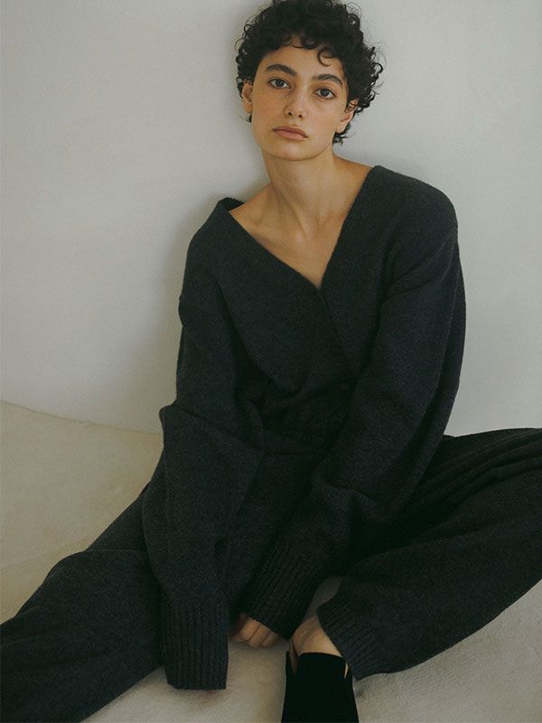 ETRE TOKYO - Vネックニットオールインワン - GREY | ADDICT WEB SHOP