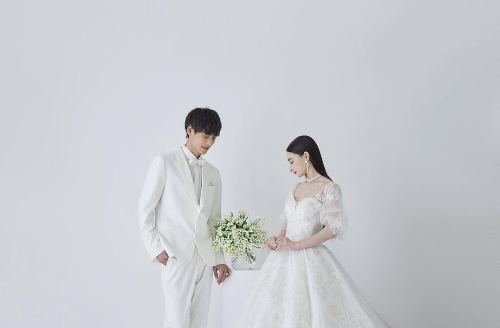 最新トレンド】ラグジュアリーな撮影が人気の“韓国風”フォト