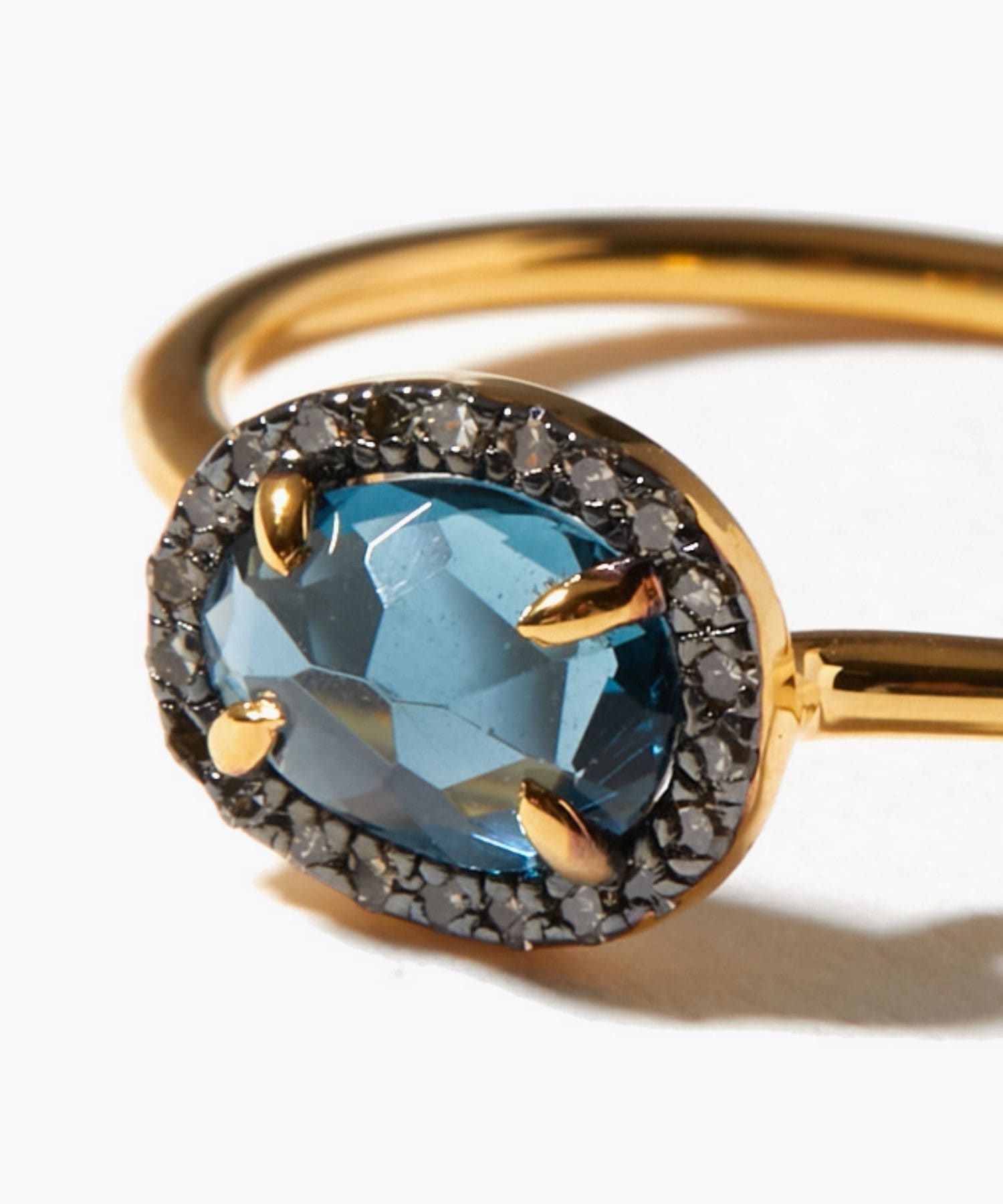 elafonisi] london blue topaz pave diamonds ring｜ARTIDA OUD（アル