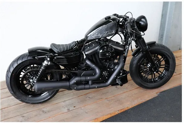 Cult-Werk Low Rear Fender In Gloss Black For Harley Davidson 2004