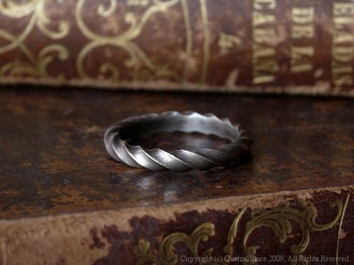 ケツァール/ ブランド メンズ シルバー925 ツイストリング（シルバー