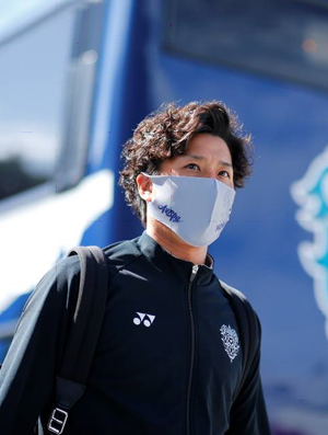 YONEX社製 選手着用モデル 移動着ジャージ（上下セット）数量限定