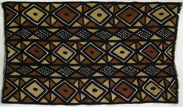 ボゴラン/泥染め(大)<アフリカの染め布：アフリカ雑貨アザライ