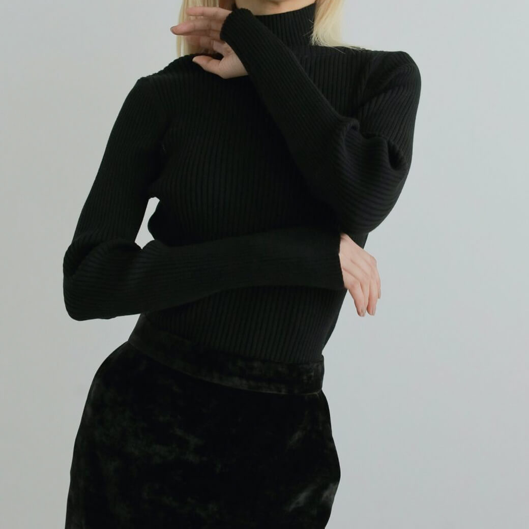 anuke アンヌーク スリット タートル ニット｜BORN FREE ONLINE SHOP