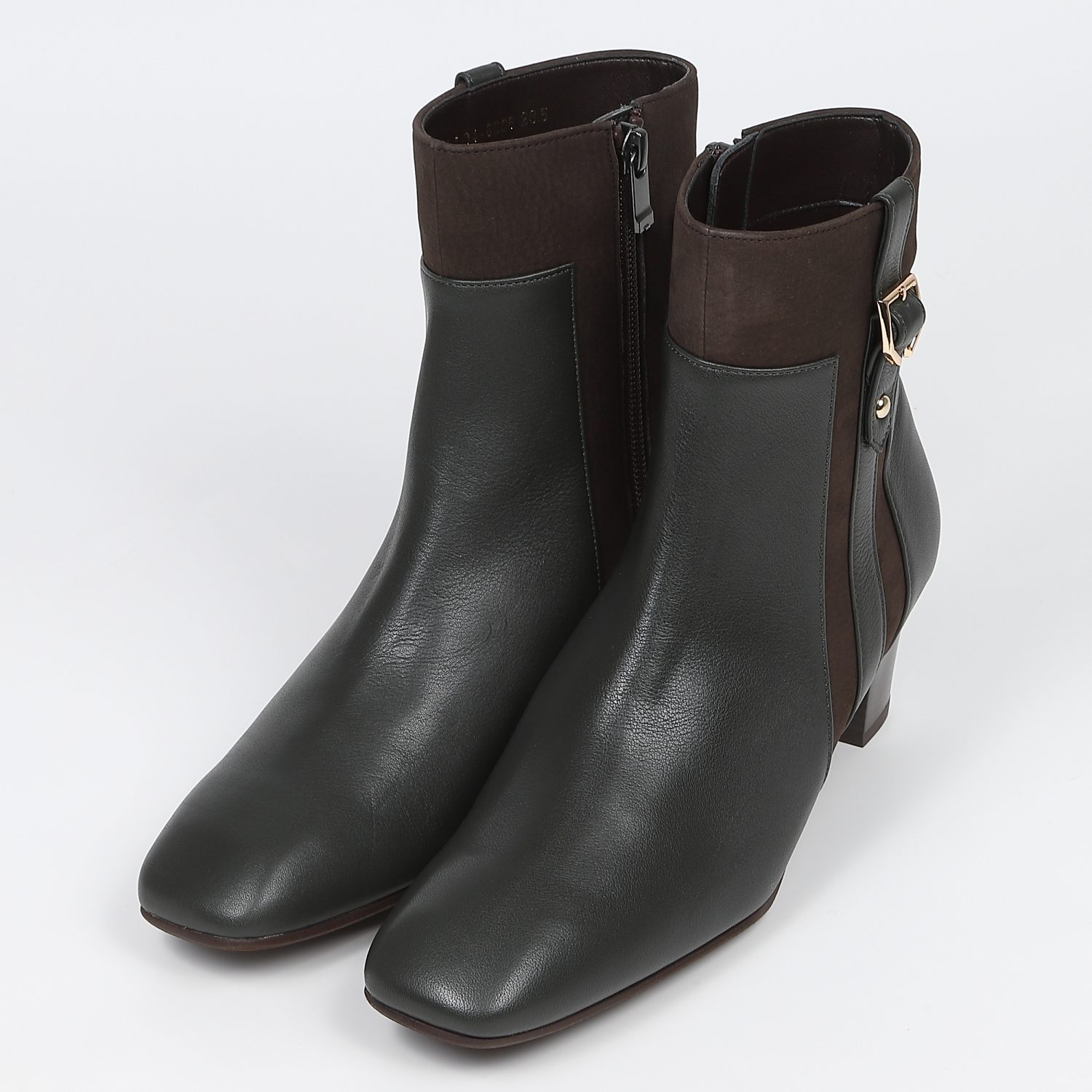 BARCLAY（バークレー）サイドベルト付ショートブーツ ブラック