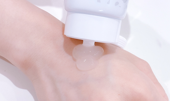 MISIRELTO スーパーセラムジェル+AA (120ml/300ml)-エステ化粧品の卸