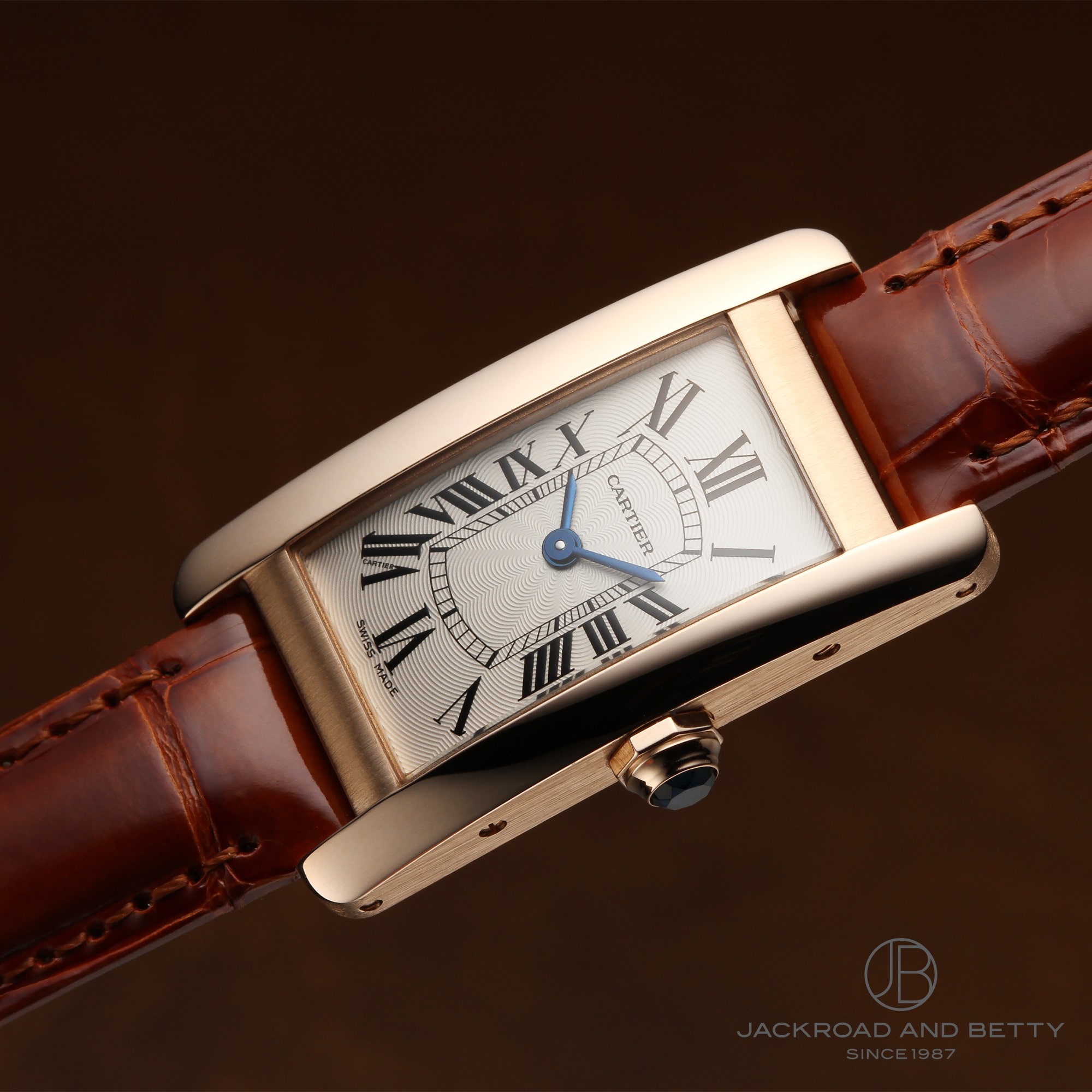 カルティエ】タンクアメリカン 繊細でエレガントな美しさが魅力