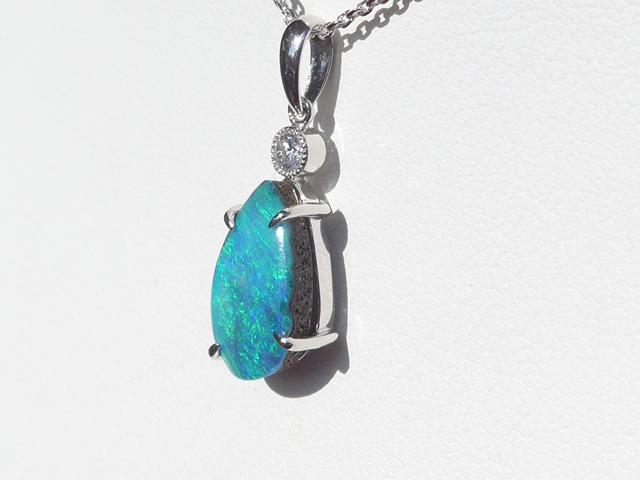 ボルダーオパールペンダント｜オーストラリア産オパール｜オパール