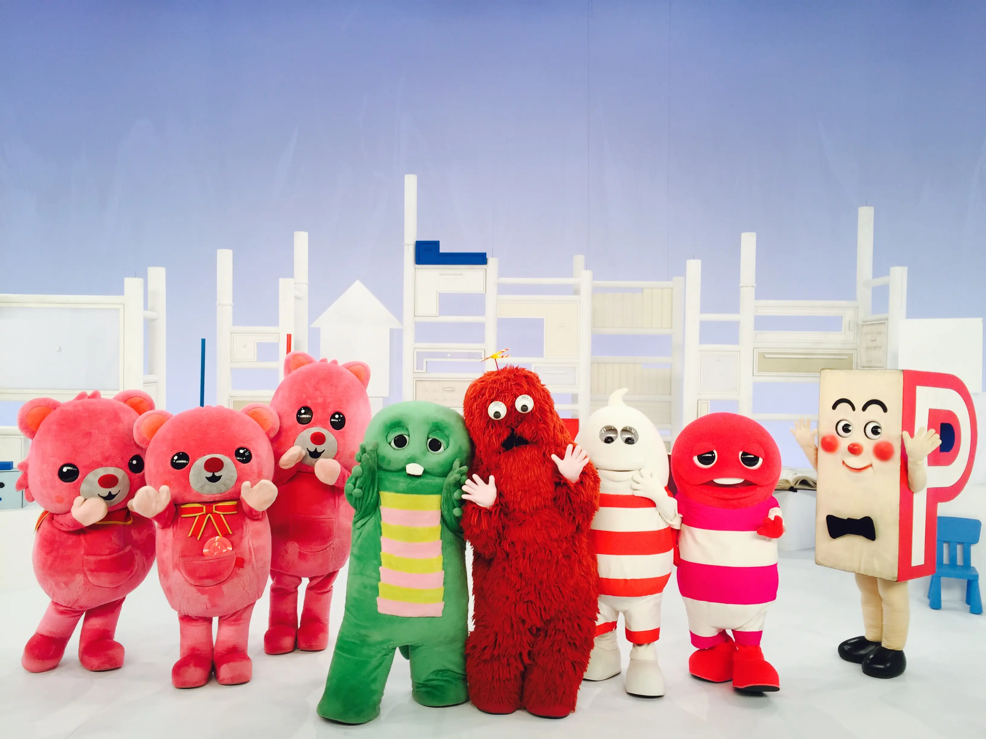 ガチャピン・ムック50周年特設サイト