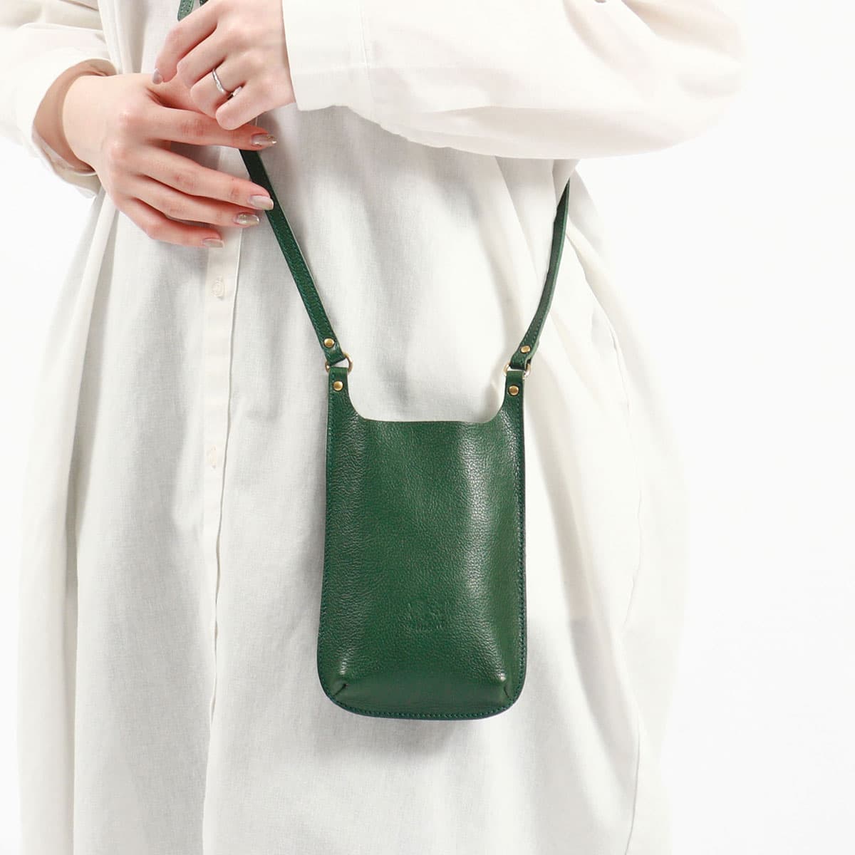 正規取扱店】IL BISONTE イルビゾンテ ショルダーバッグ 54232305117