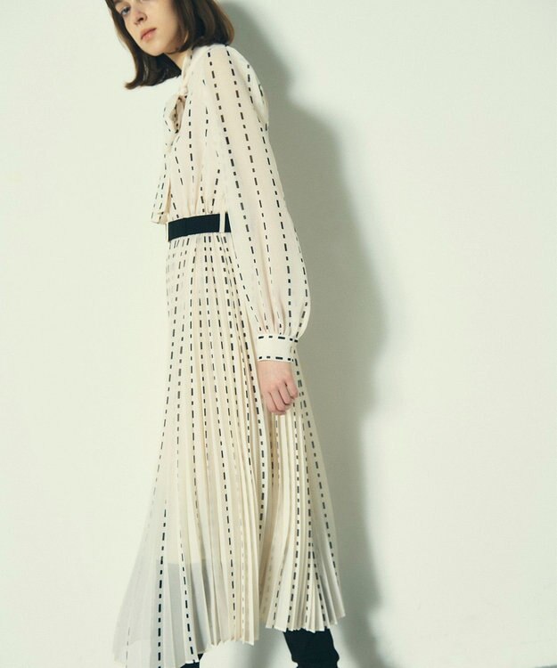 ドットストライププリントワンピース / GRACE CONTINENTAL | GRACE